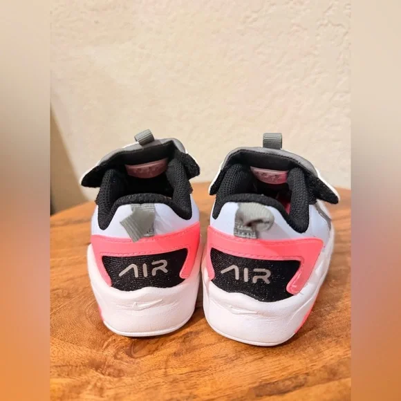 Nike Air Max Bolt Toddler shoes in a black and grey colorway. new US 8C unisex - Picture 5 of 10